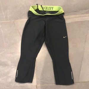 Nike tights size medium